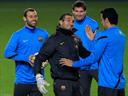 Pinto signs new deal