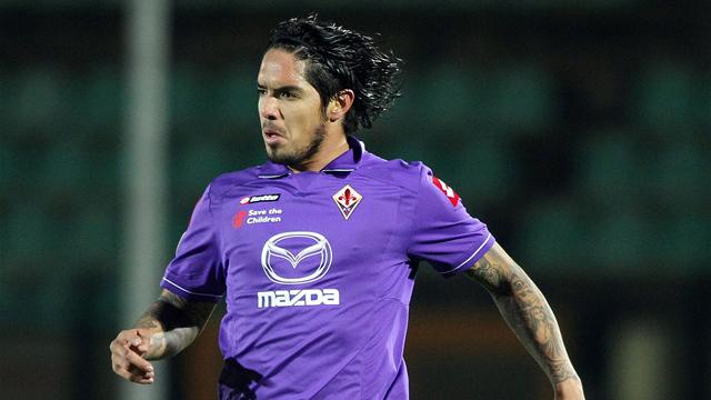 Liverpool an option for Vargas