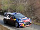 Loeb extends Monte lead