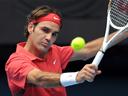 Federer beats Llodra