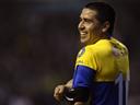 Riquelme keeps Boca Juniors guessing on comeback