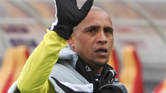 roberto carlos to retire at end of year liga 2011 2012 roberto carlos retires to become anzhis director 640x360 roberto carlos to retire at end of year liga 2011 2012 roberto carlos retires to become anzhis director 640x360