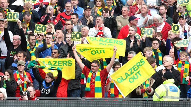 United owners under fire over debt plans