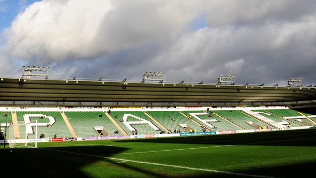Plymouth land Paris - Football - League Two