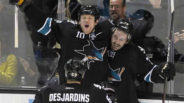 Sharks rout Capitals