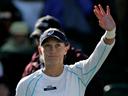 Stosur beats Venus