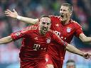 Bayern hope to stay alive