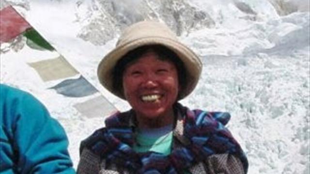 73-year-old woman climbs Mount Everest