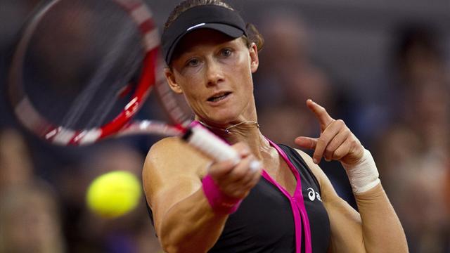 Stosur crushes Peng in Stuttgart