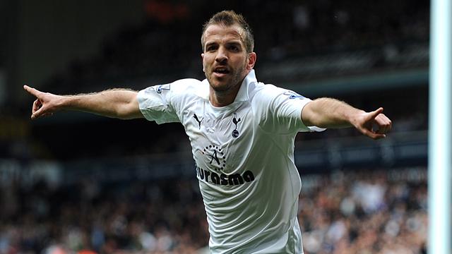 Van der Vaart: I'm staying at Spurs