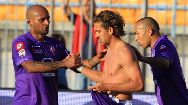 Fiorentina safe as Catania spoil Totti party