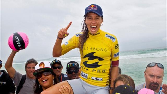 Fitzgibbons wins Rio Pro
