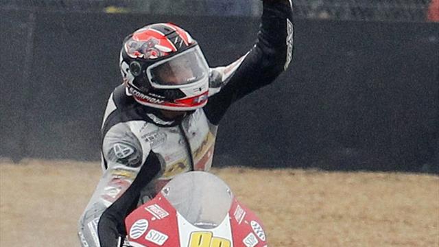Rossi takes dramatic Moto3 win