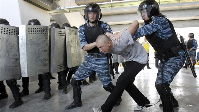 Ukraine police told to lighten up for Euros