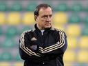 Advocaat surprise squad
