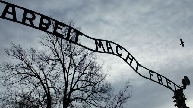 German players visit Auschwitz
