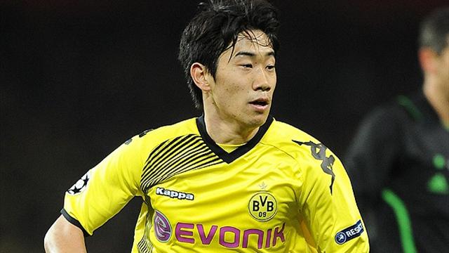 United complete Kagawa signing