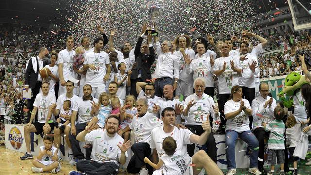 Il Coni ribalta la sentenza: restituiti gli scudetti inizialmente revocati a Siena