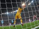 Casillas takes plaudits 
