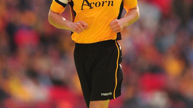 Warren makes Inverness - Football