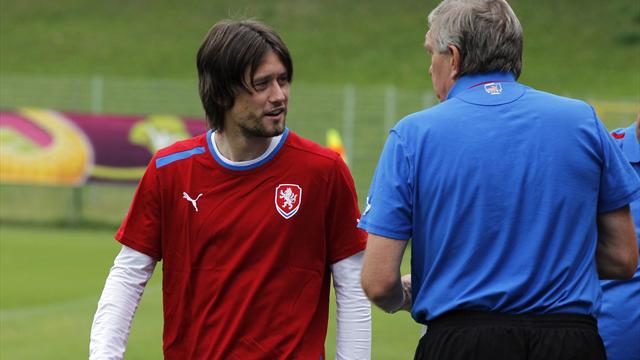Rosicky fitness boost for Czechs