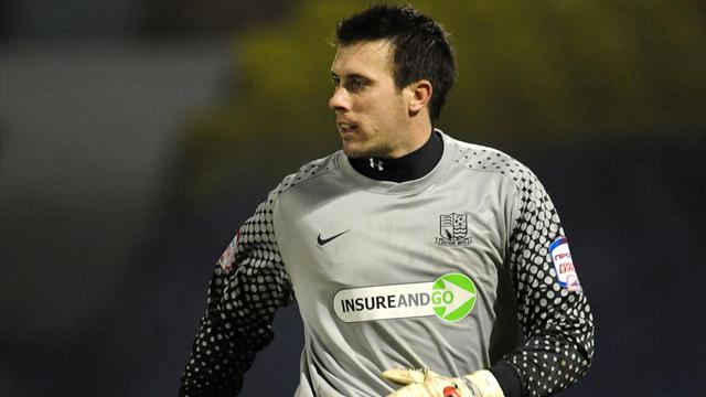 Evans joins Exeter