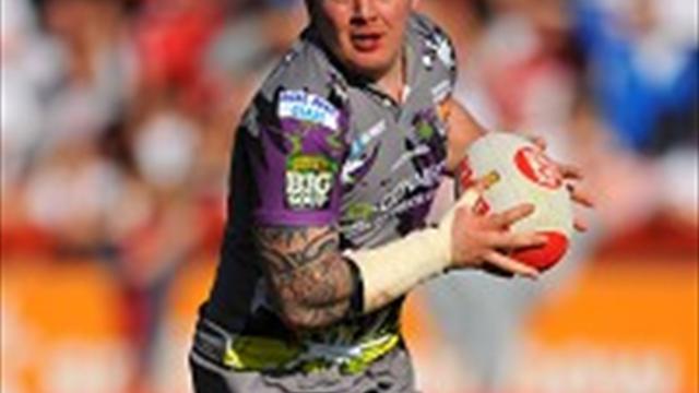 Halifax snap up Tonks