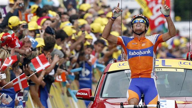 Sanchez wins stage 14 despite puncture chaos