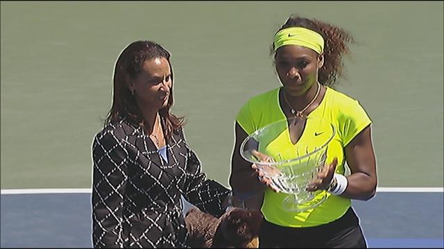 Serena wins in Stanford - Tennis
