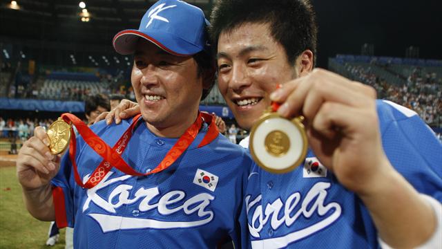 Baseball, softball to merge bodies for 2020