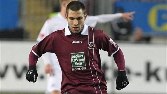 Kaiserslautern's shechter in Swansea talks