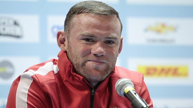 Rooney: I'll become a midfielder