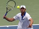 Roddick downs Blake