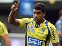Clermont steal late win
