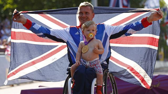 Weir wins Paralympic marathon gold