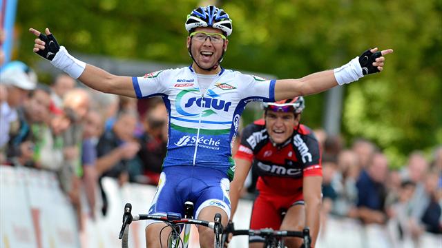 Simon répond sur la route