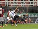 Atalanta shock Milan