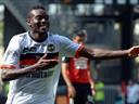 Lyon go top