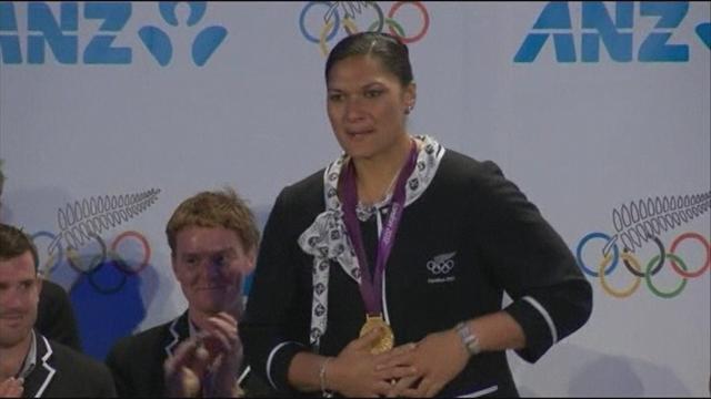 Adams receives gold - Athletics - Olympic Games
