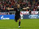 Classy Bayern win opener 