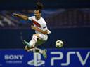 Paris St-Germain ease past Dinamo Zagreb