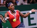 Williams downs Azarenka, Li and Errani also win