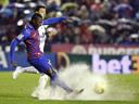 Mourinho: Real adapted well to rain