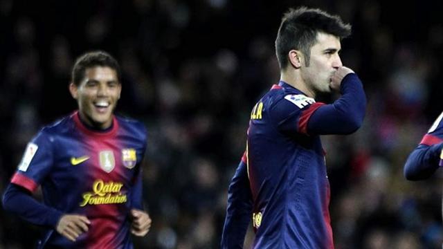 Villa passes 300 goals as Barca progress in Copa