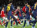 Draw at Barcelona sends Benfica out