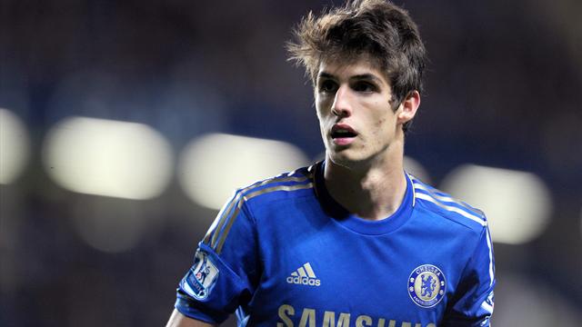 Chelsea's Piazon joins Malaga on loan