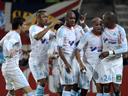 Marseille close on leaders after beating St Etienne