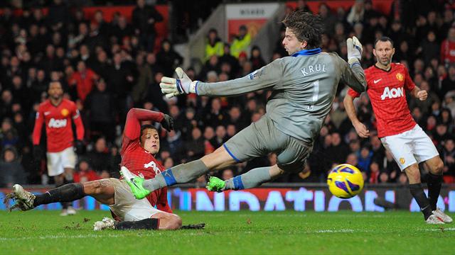 Hernandez gives Manchester United amazing win - Football - Premier League