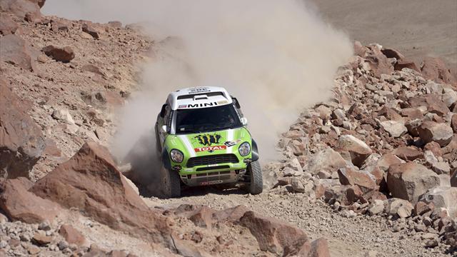 Cars: Al-Attiyah woe sees Peterhansel extend Dakar lead