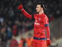 Ibrahimovic on target again as PSG return to summit 